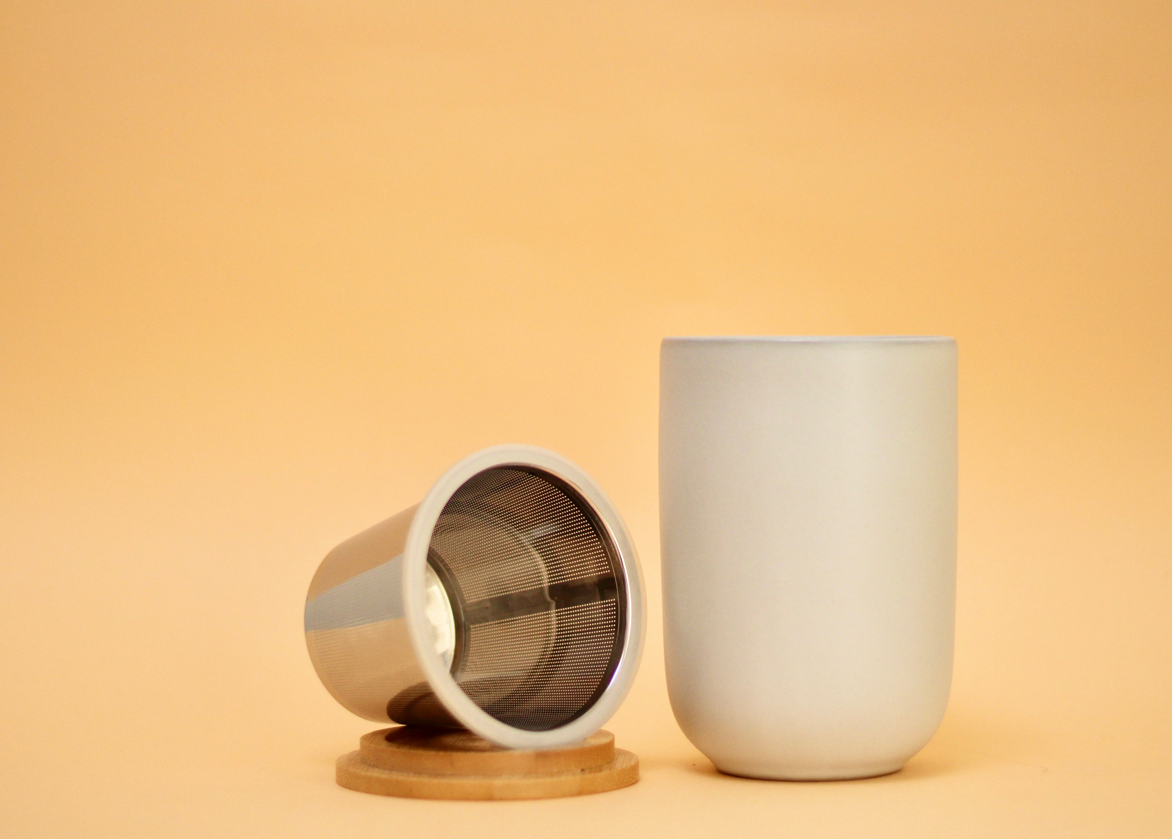 TASSE À INFUSEUR À DOUBLE PAROI