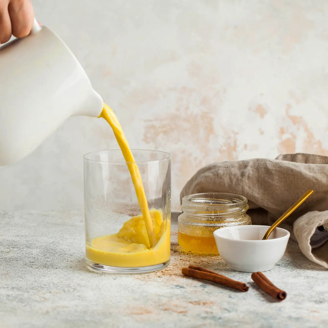 GOLDEN TURMERIC LATTE BLEND - POWDER